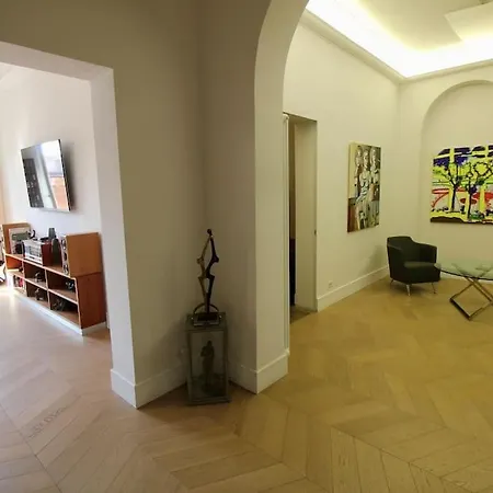 Gallery Art Flat Near The Colosseum And Domus Aurea Apartamento Roma